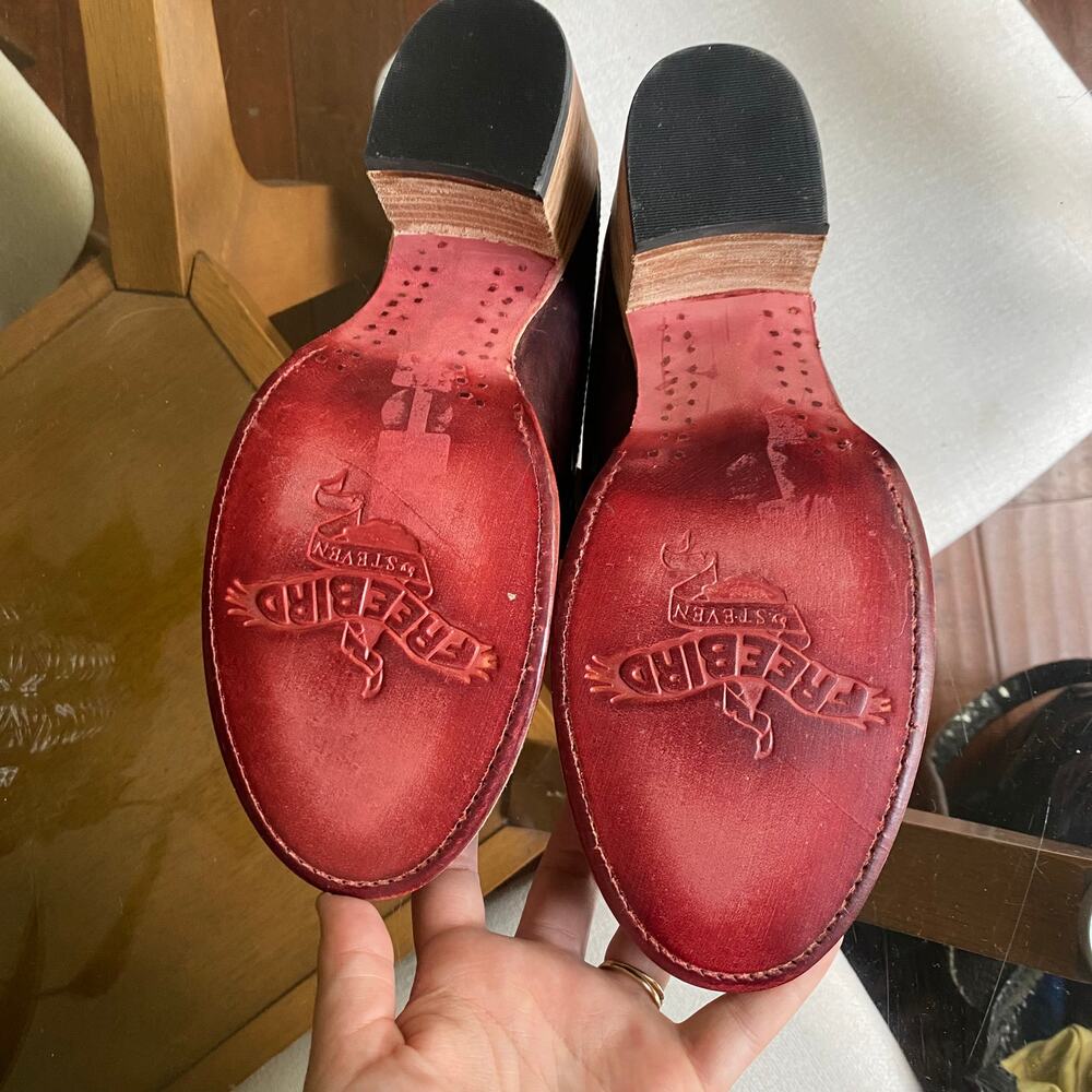 Freebird 9 Collins Red Heeled Mules - Picture 5 of 7